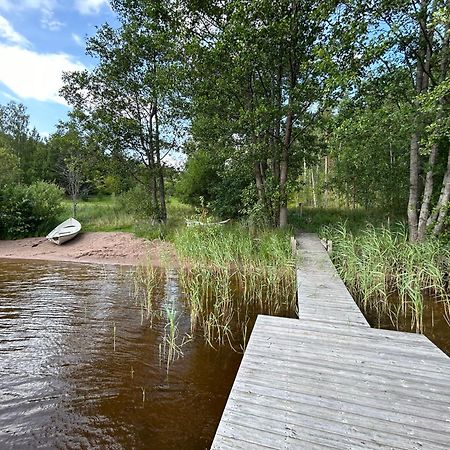 Sauna Cabin In The Heart Of Nuuksio National Park - Moekki Nuuksiossa Еспоо Екстериор снимка