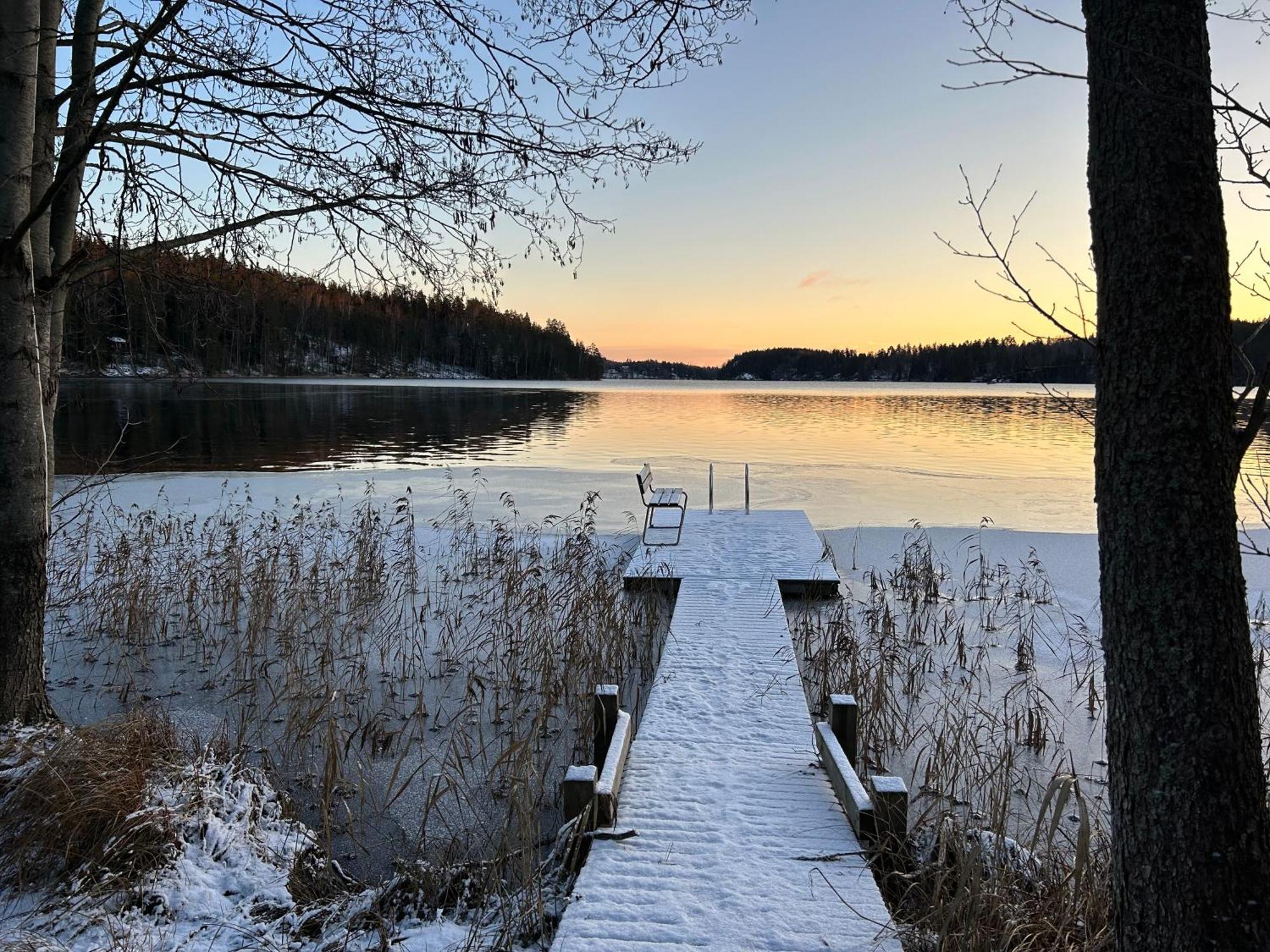 Sauna Cabin In The Heart Of Nuuksio National Park - Moekki Nuuksiossa Еспоо Екстериор снимка