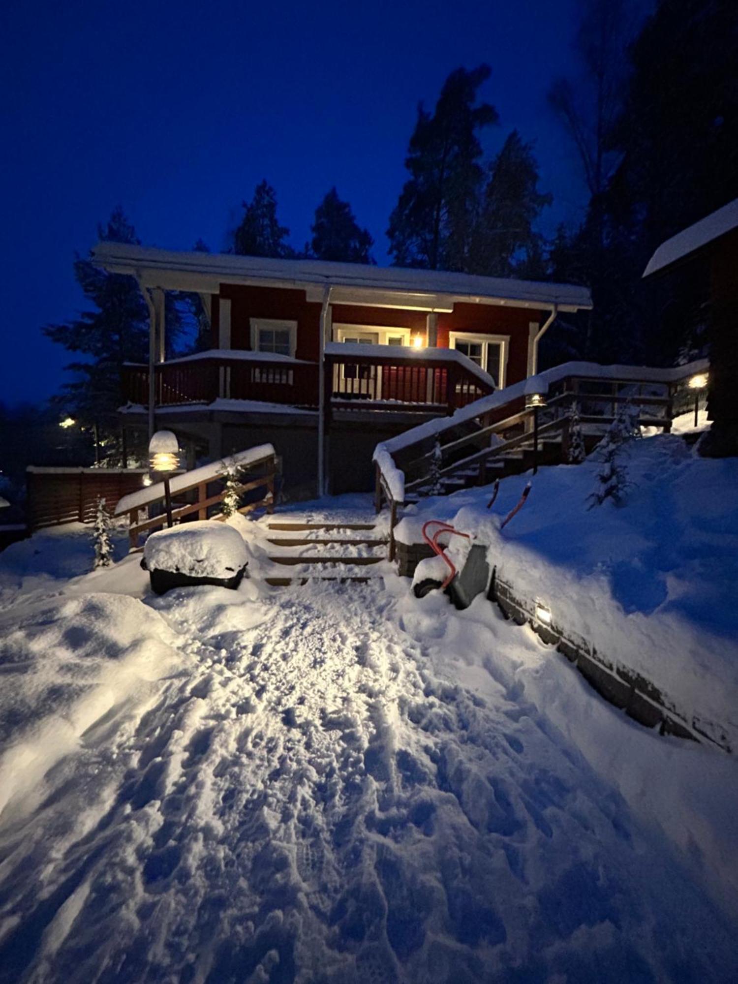 Sauna Cabin In The Heart Of Nuuksio National Park - Moekki Nuuksiossa Еспоо Екстериор снимка